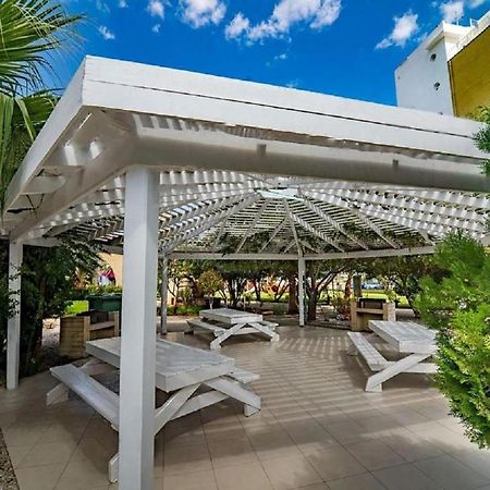 Tiberius Pool Apartments In Caesar Resort & Spa Trikomo エクステリア 写真